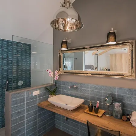 Ctma236/ Modern Decorated With Private Pool * Makarska